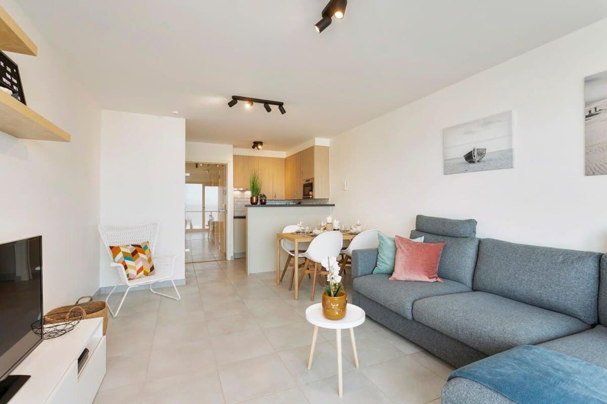 Huswell - Cosy Apartment With Amazing Beach View Остенде Екстер'єр фото